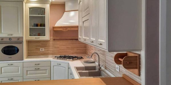 04-cucina-in-legno-massello-su-misura-arredamenti-procacci
